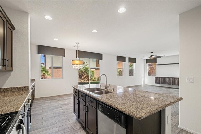 Building Photo - Modern 3 Bedroom Retreat with Designer Finishes & Entertainer’s Backyard