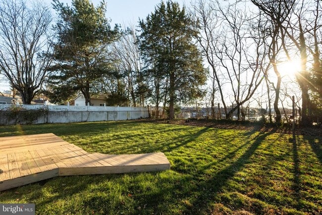 Building Photo - 1959 Lewis Ave