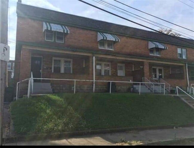 Building Photo - 518 Belgreen Pl