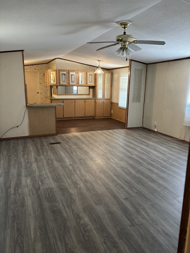 Building Photo - 1102 Turley Ct