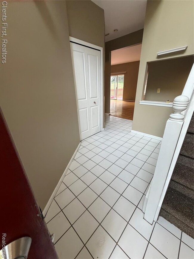 Building Photo - 35285 Pennington Dr