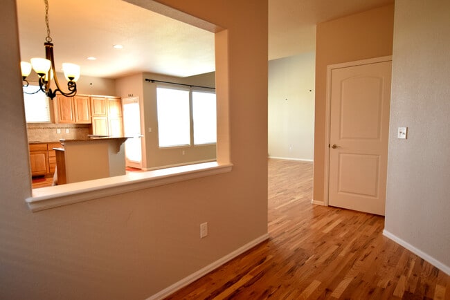 Building Photo - Great House in Rigden Farms