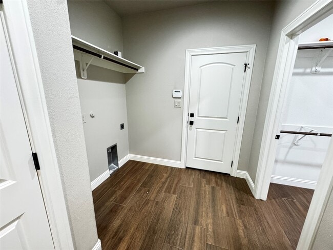 Building Photo - 10430 Dominion Ranch Dr