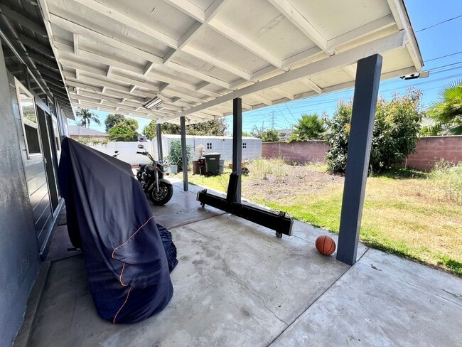 Building Photo - Nice Single Family Home in Bellflower