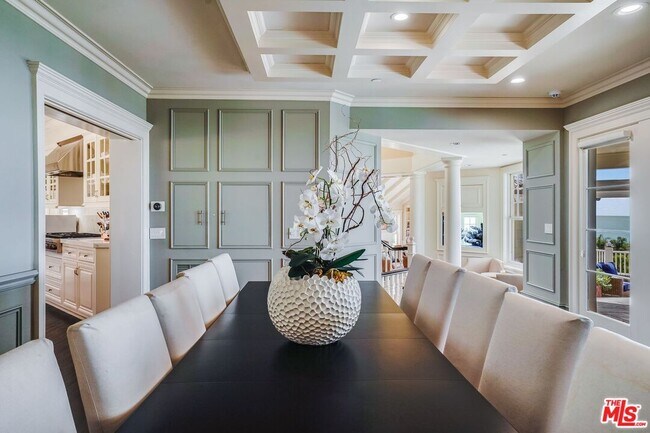 Building Photo - 6277 Sea Star Dr