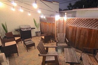 Building Photo - 2714 Hauser Blvd