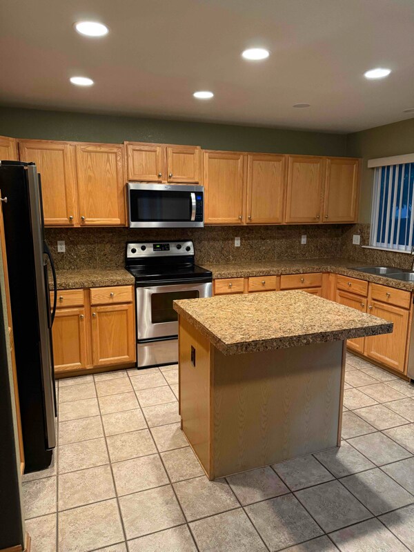 Building Photo - 9302 Wolfe Dr