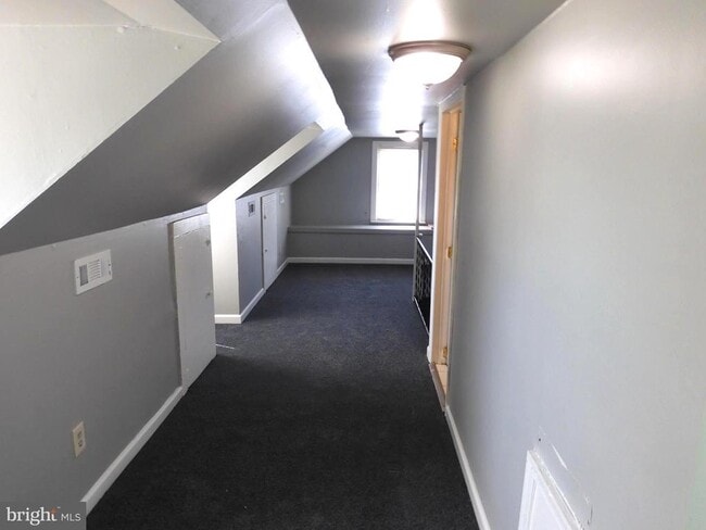 Building Photo - 8220 Cornwall Rd