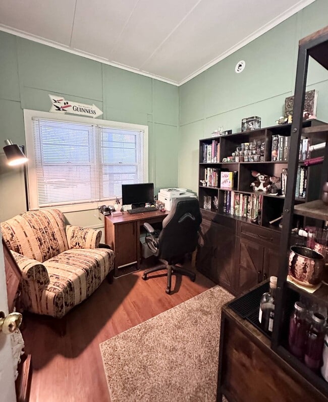 Building Photo - 1050 Wendell Ave