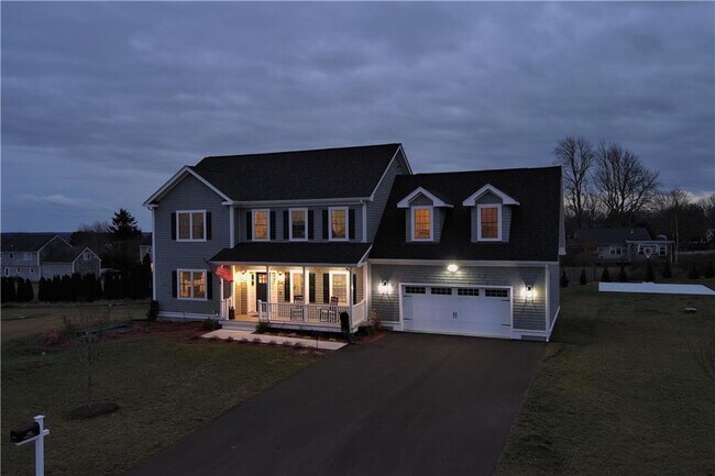 Building Photo - 142 Ferreira Ave
