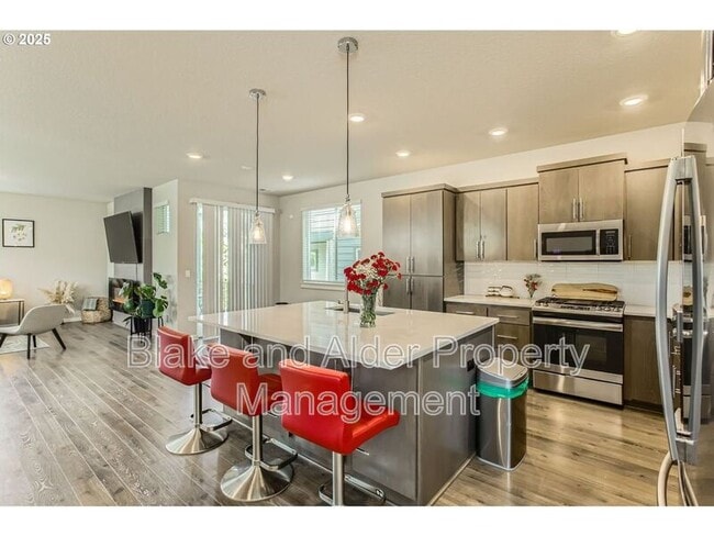 Building Photo - 12357 SE Goali Ct