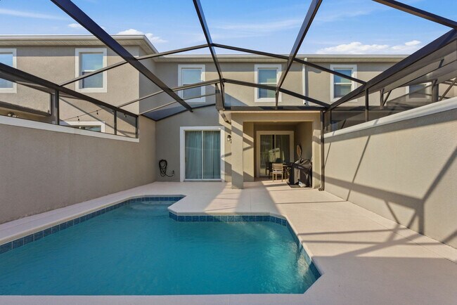 Building Photo - 4224 Paragraph Dr