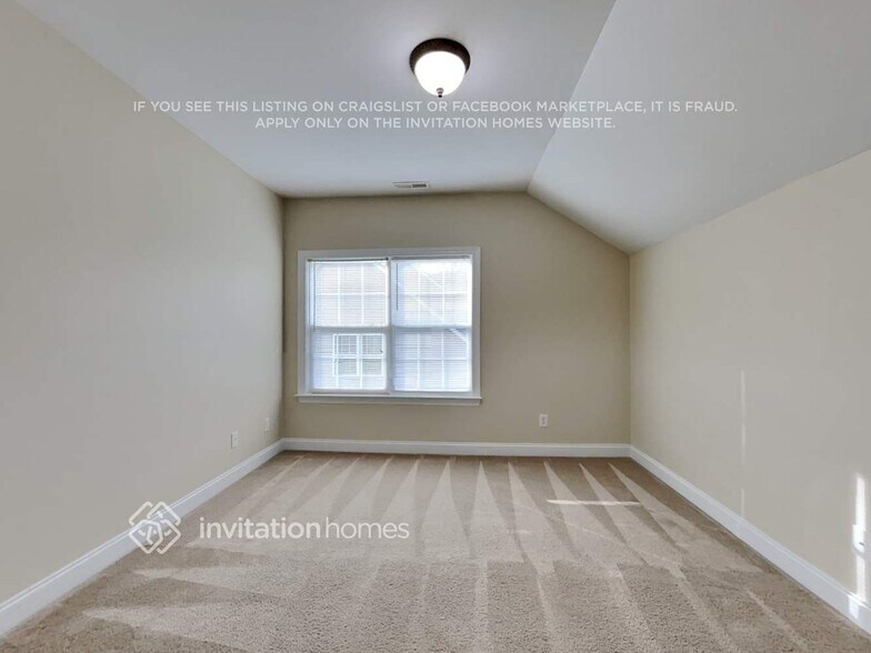 Building Photo - 8627 Ridgeline Ln