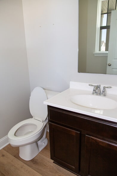 Building Photo - 14277 James Dean Dr