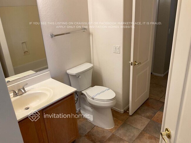 Building Photo - 7940 E Caballero St