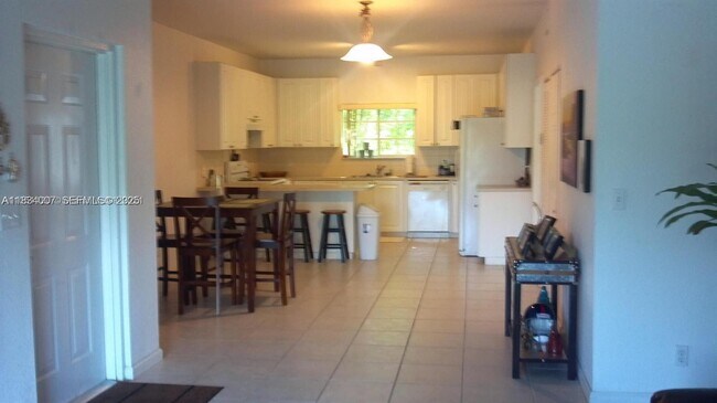 Building Photo - 4802 Washington St