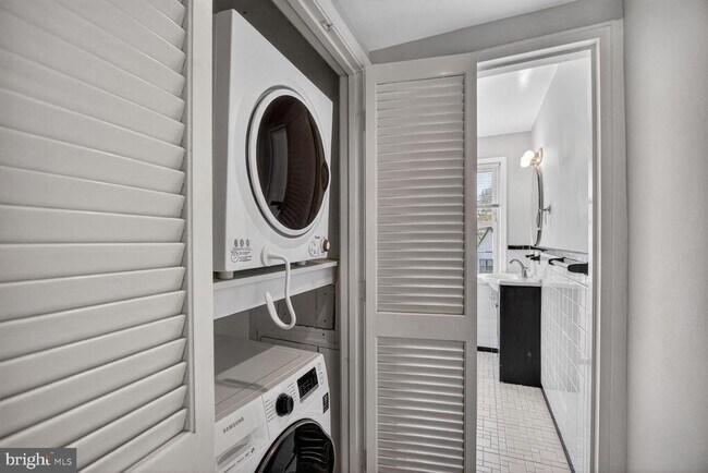 Building Photo - 8205 Grubb Rd