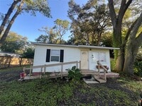 Building Photo - 3925 NE 92nd Pl