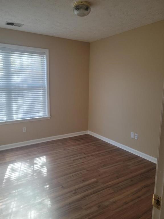 Building Photo - 2777 Green Estates Dr