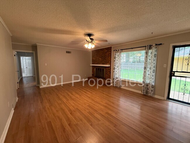 Building Photo - 6080 Barrentine Dr