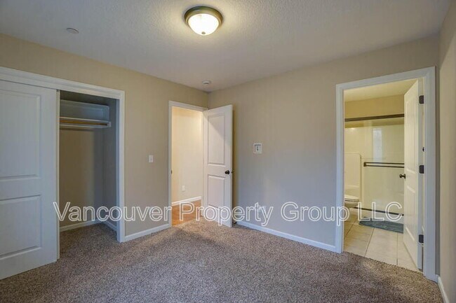 Building Photo - 1114 Division St