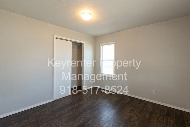 Building Photo - 3 BED/ 1 BATH IN UP AND COMING NEIGHBORHOOD