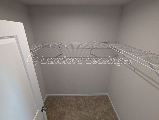 Building Photo - Martin's Run Colonial in Amherst School Di...