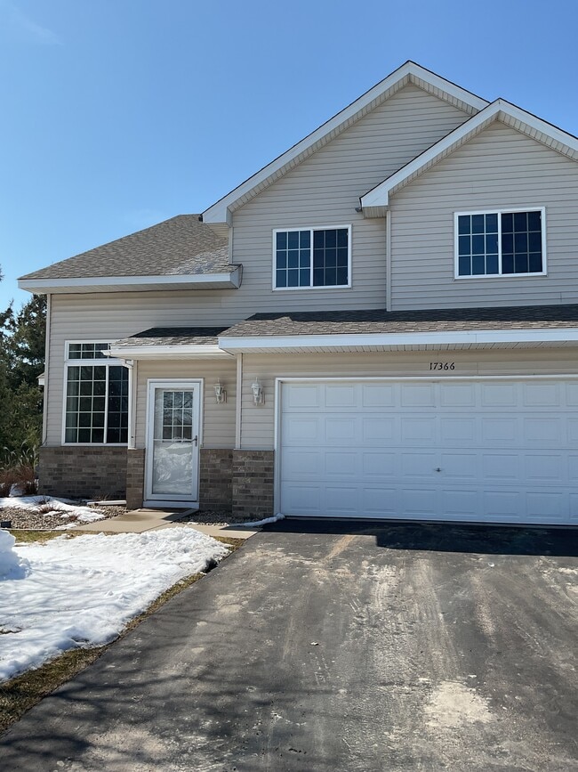 Building Photo - 17366 River Birch Pl