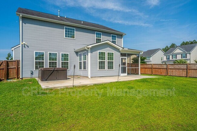 Building Photo - 201 Bigleaf Ct