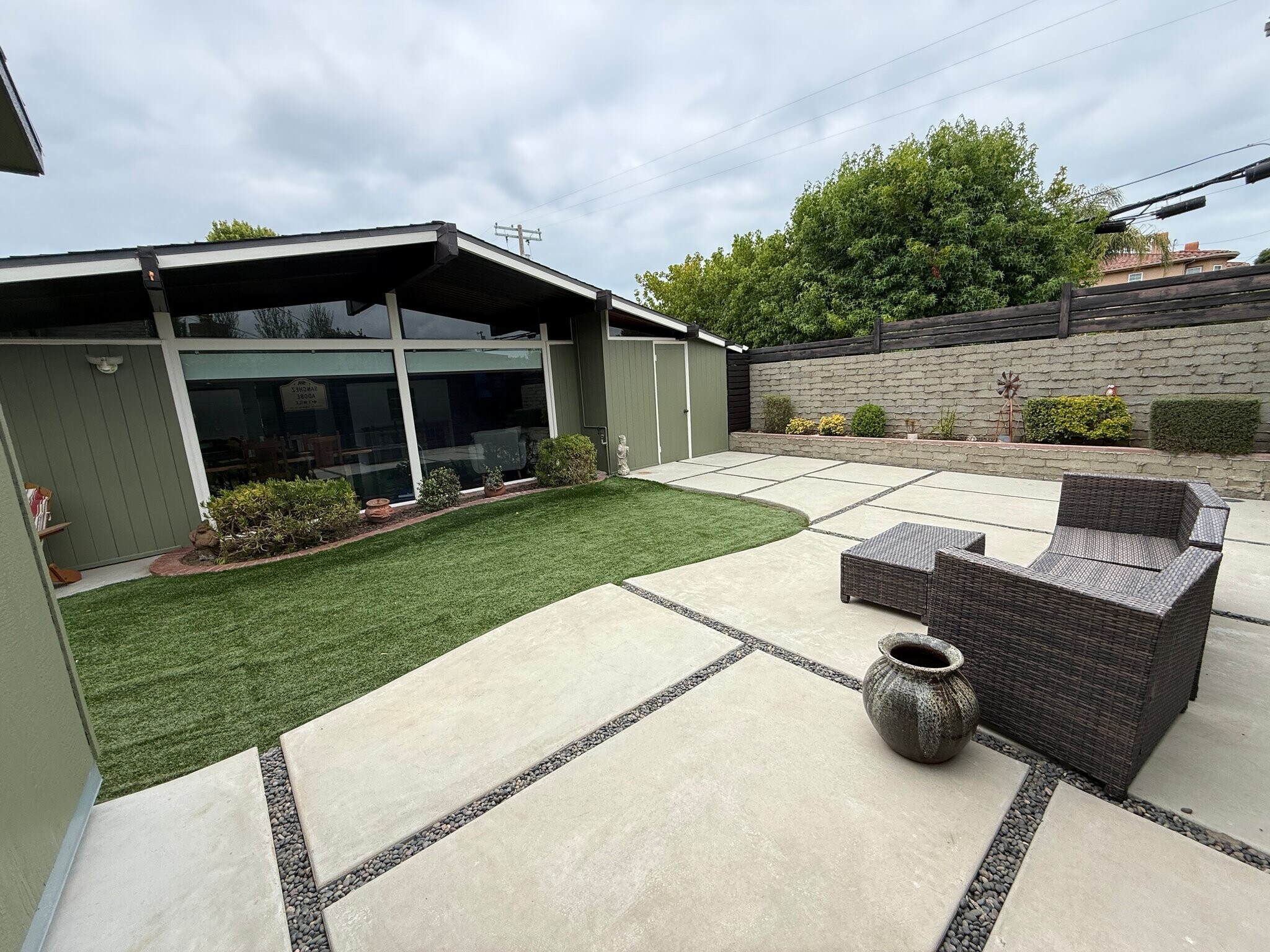 Building Photo - 9000 Stanmoor Dr