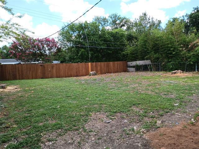 Building Photo - 4418 Sherwood Dr