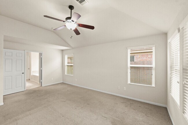 Building Photo - 16401 Olive Sparrow Dr