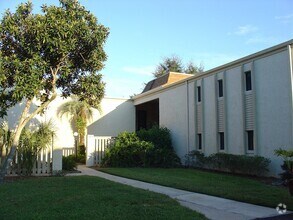 Building Photo - 3284 S Semoran Blvd