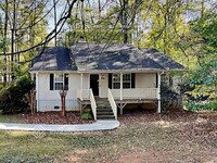 Building Photo - 10020 Little Creek Rd