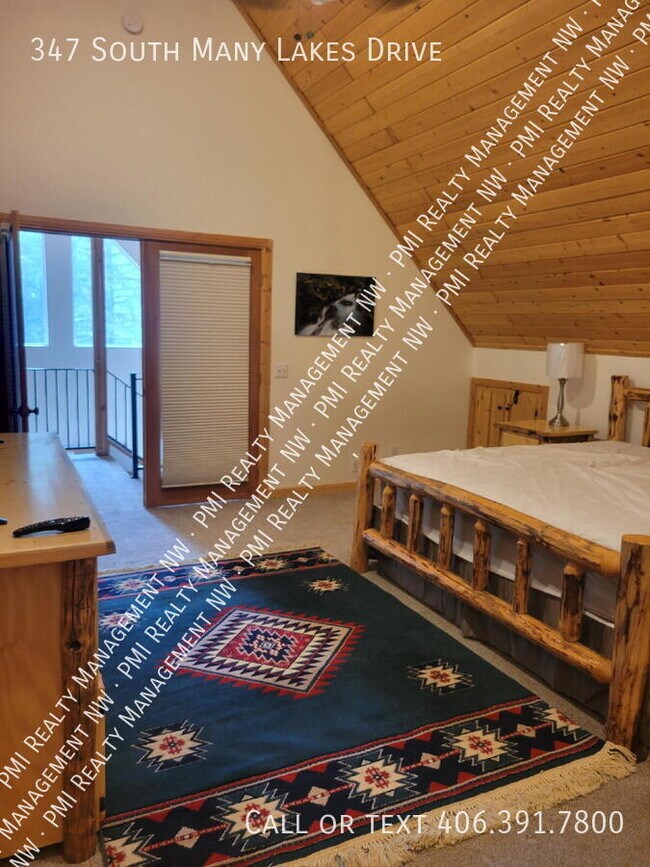 Building Photo - 347 S Many Lakes Dr