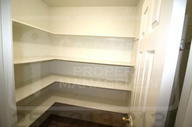 Building Photo - 4302 Hank Dr