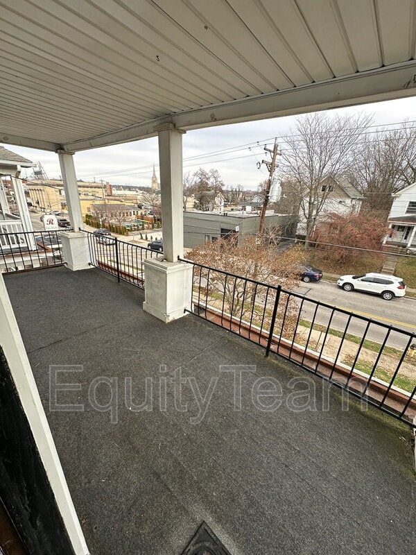 Building Photo - 3905 Isabella Ave