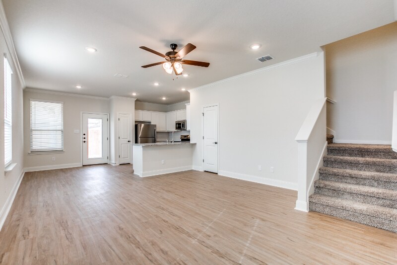 Building Photo - 2403 Lynwood Bnd
