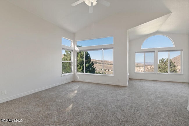 Building Photo - 7021 Heatherwood Dr