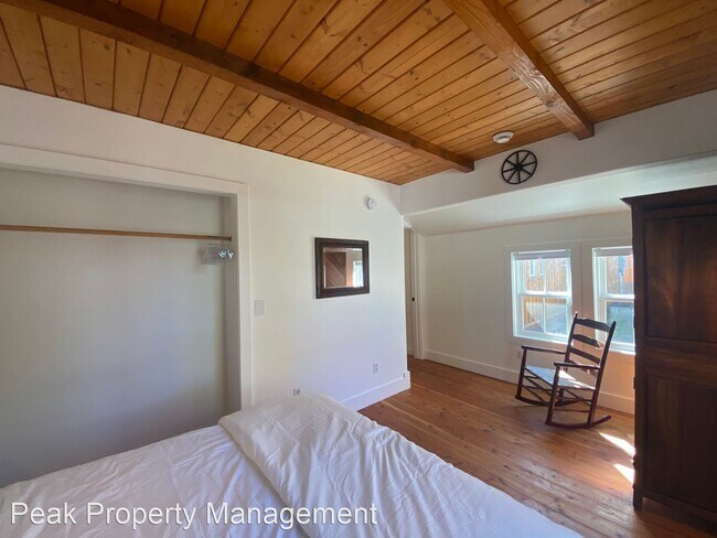 Building Photo - 3 br, 2 bath House - 214 Maroon Ave.