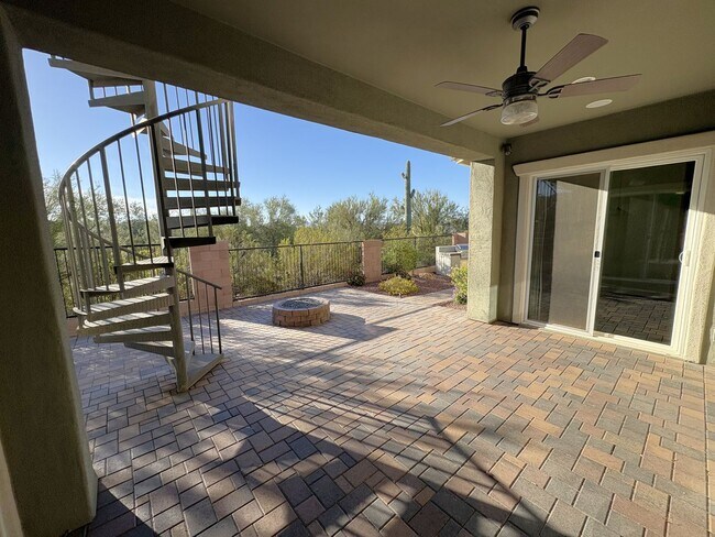 Building Photo - Dove Mountain 4 bedroom with Den 3,277 sq ...