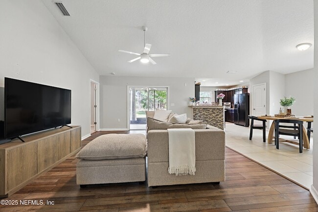 Building Photo - 3253 Hidden Meadows Ct