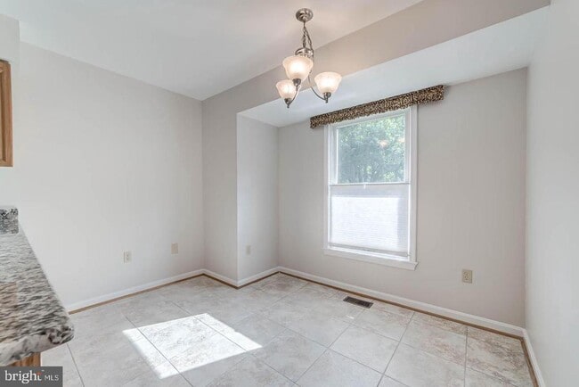 Building Photo - 7208 Burton Hill Ct