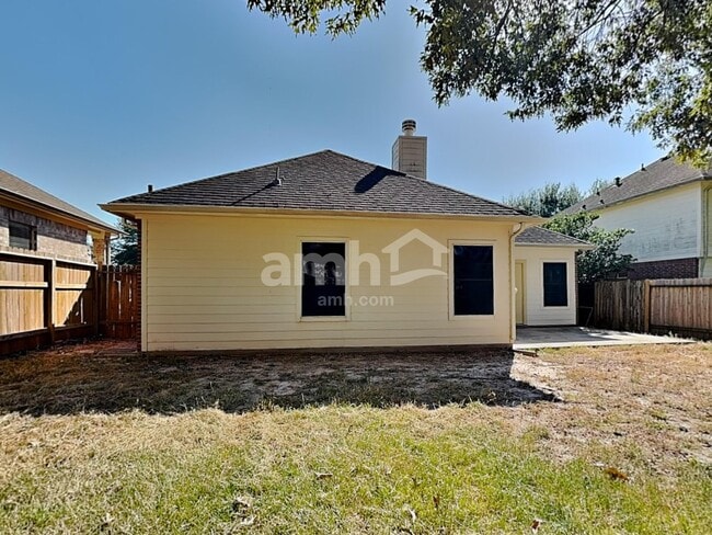 Building Photo - 7819 Niki's Crossing