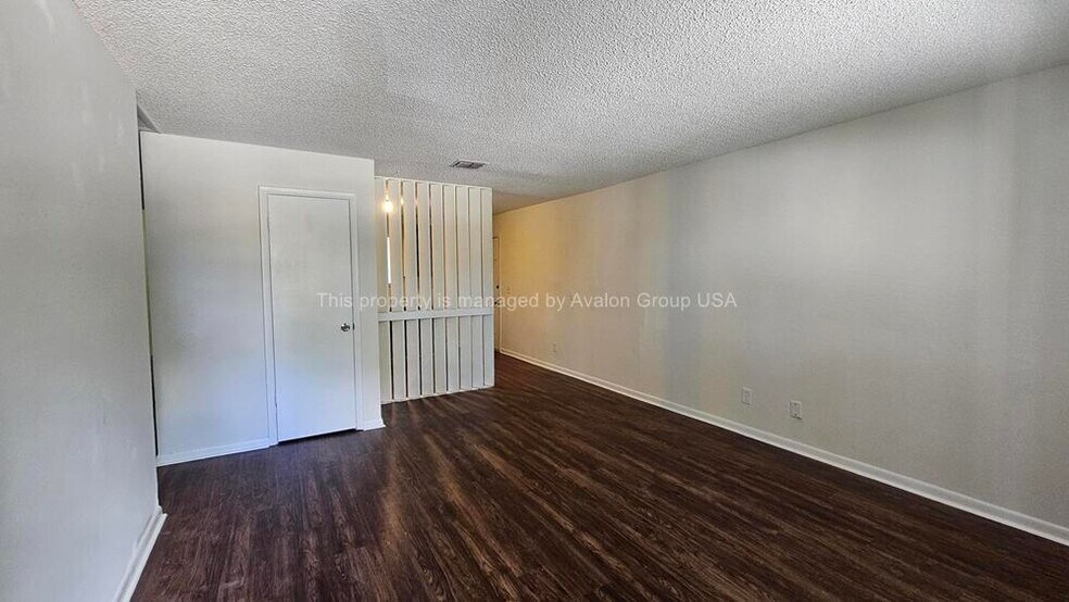 Building Photo - 5348 Westchase Ct