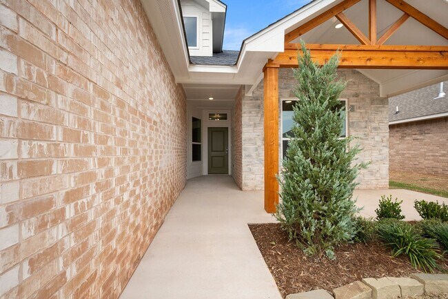 Building Photo - 4909 Misty Wood Ln
