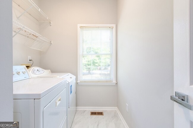 Building Photo - 3418 Rose Arbor Ct