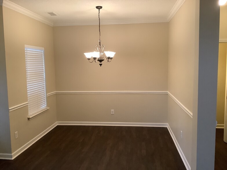 Building Photo - 13317 Michael Lynn Rd