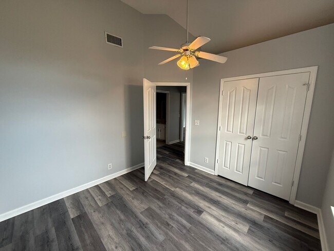 Building Photo - 1730 Azure Way