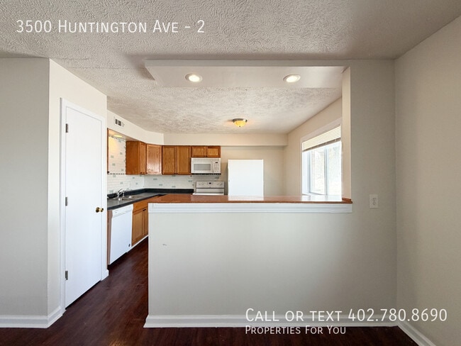 Building Photo - 3500 Huntington Ave